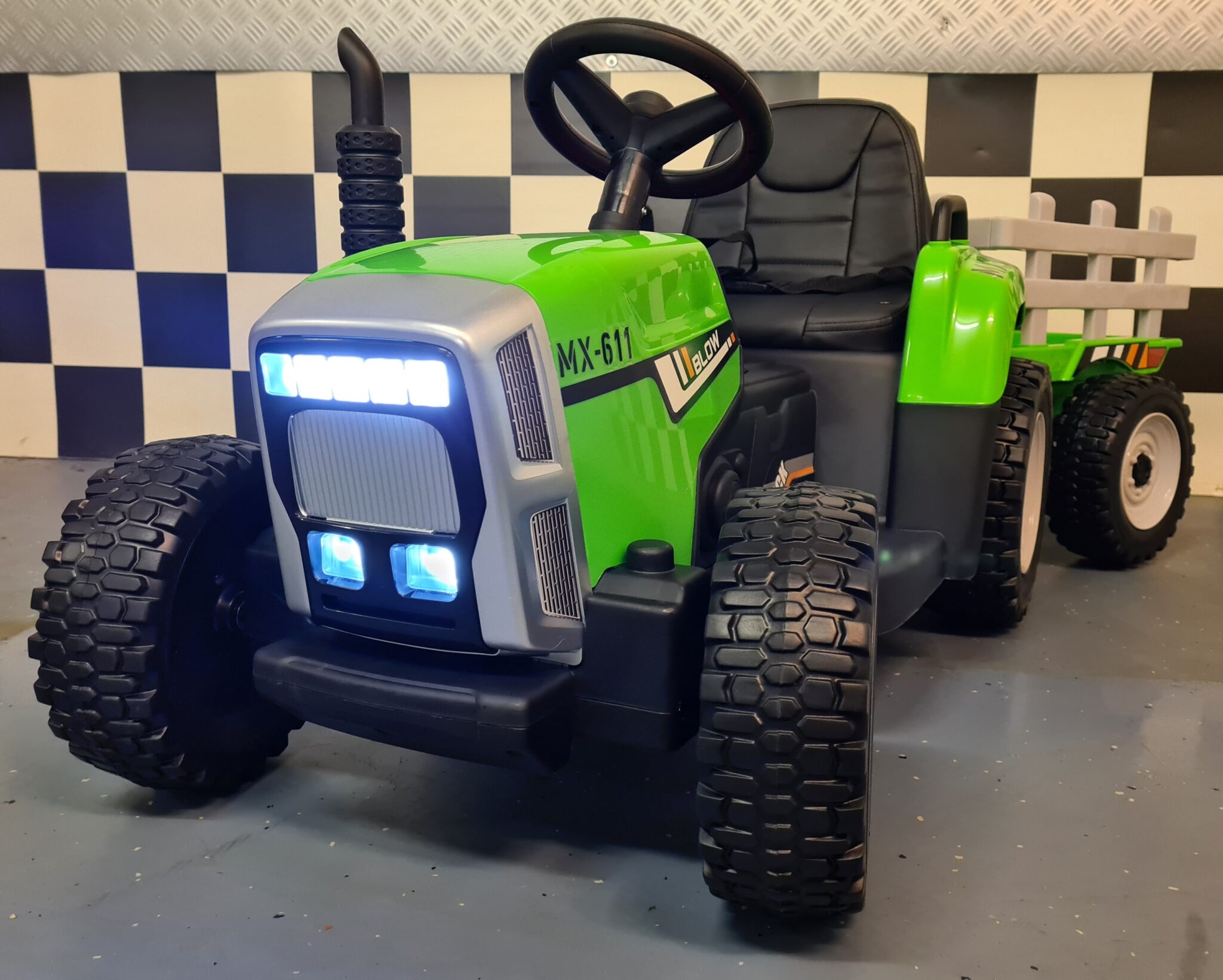 Kindertractor op accu 12 V met aanhanger en afstandsbediening, groen
